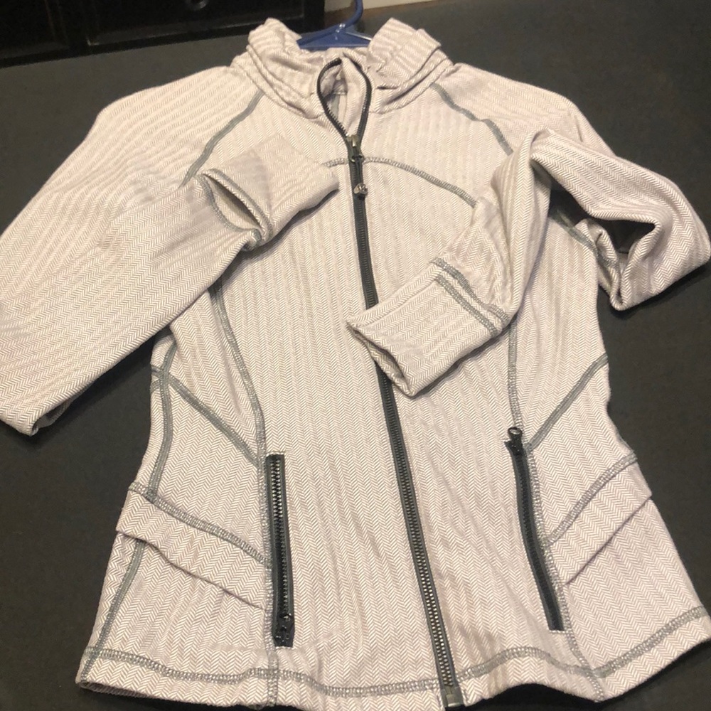 Lululemon peplum herringbone